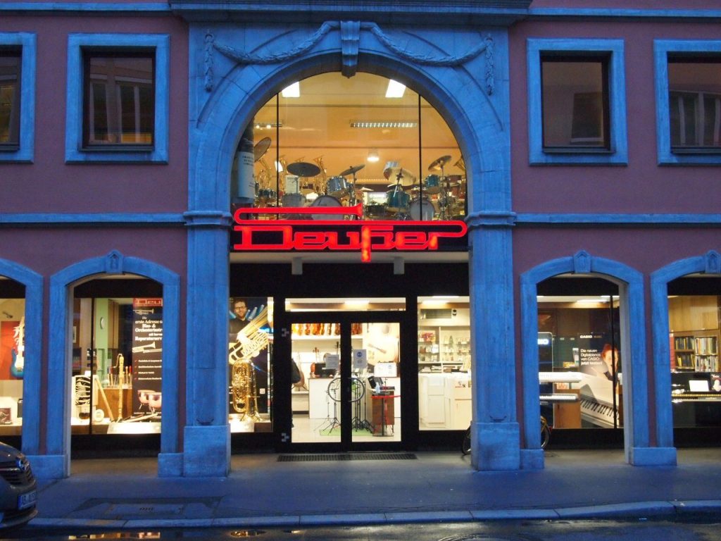 Deußer Eingangsportal