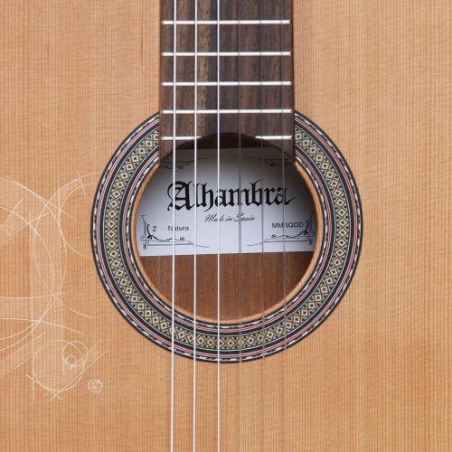 Nahaufnahme einer klassischen Gitarre